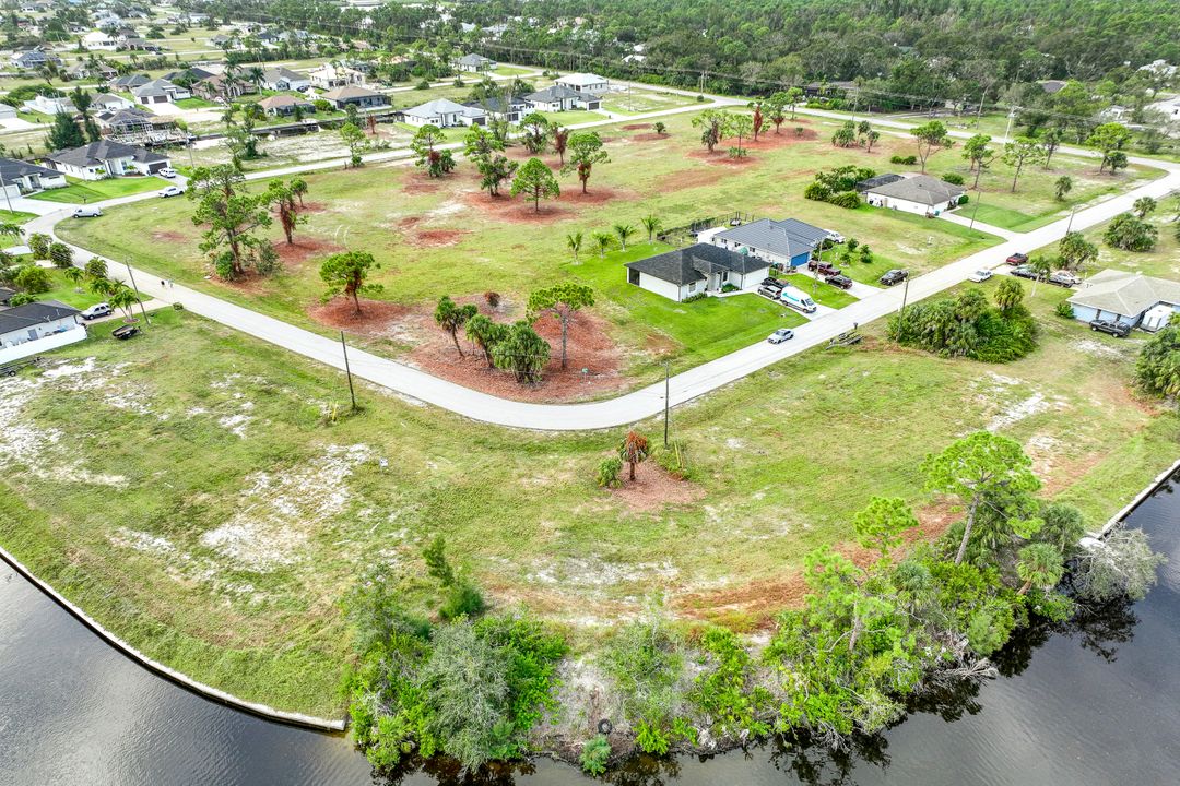 2303 NW 32nd Pl, Cape Coral, FL 33993