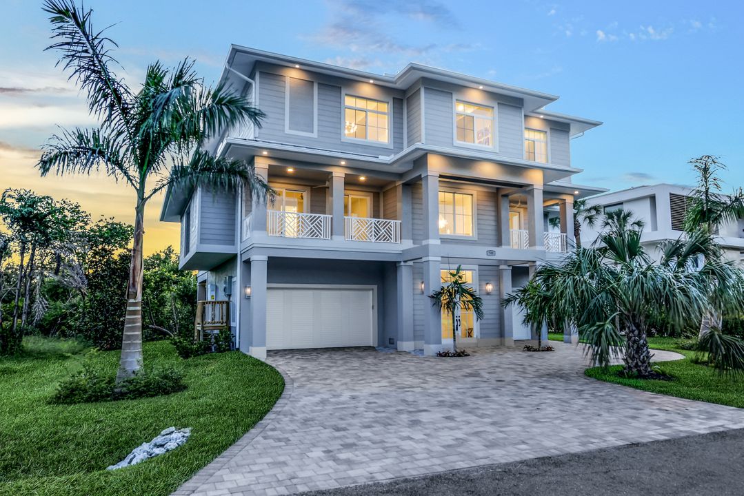 700 Waterside Dr, Marco Island, FL 34145