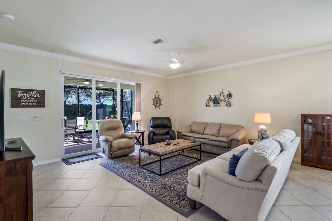 3484 Dandolo Cir, Cape Coral, FL 33909