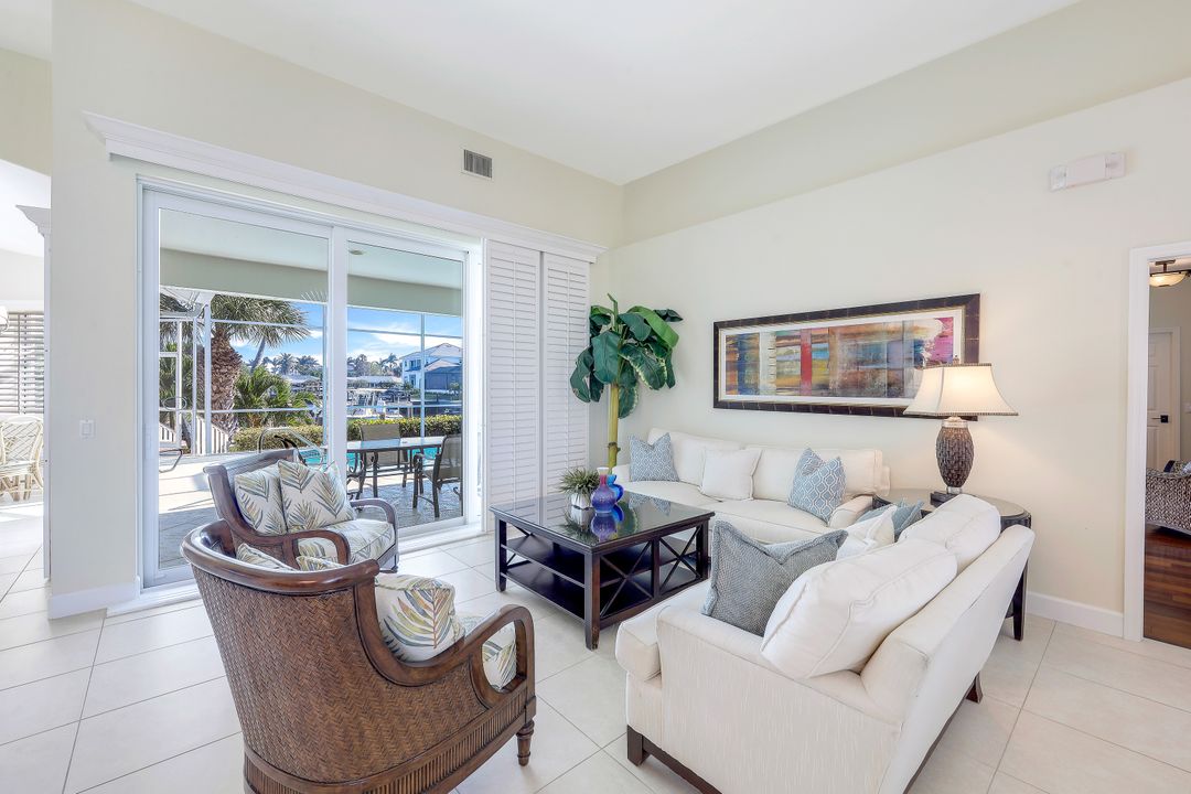 239 Castaways St, Marco Island, FL 34145