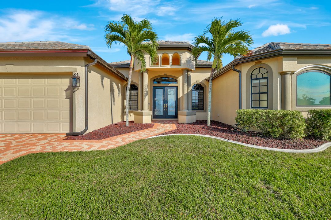 2425 NW 7th Ave, Cape Coral, FL 33993