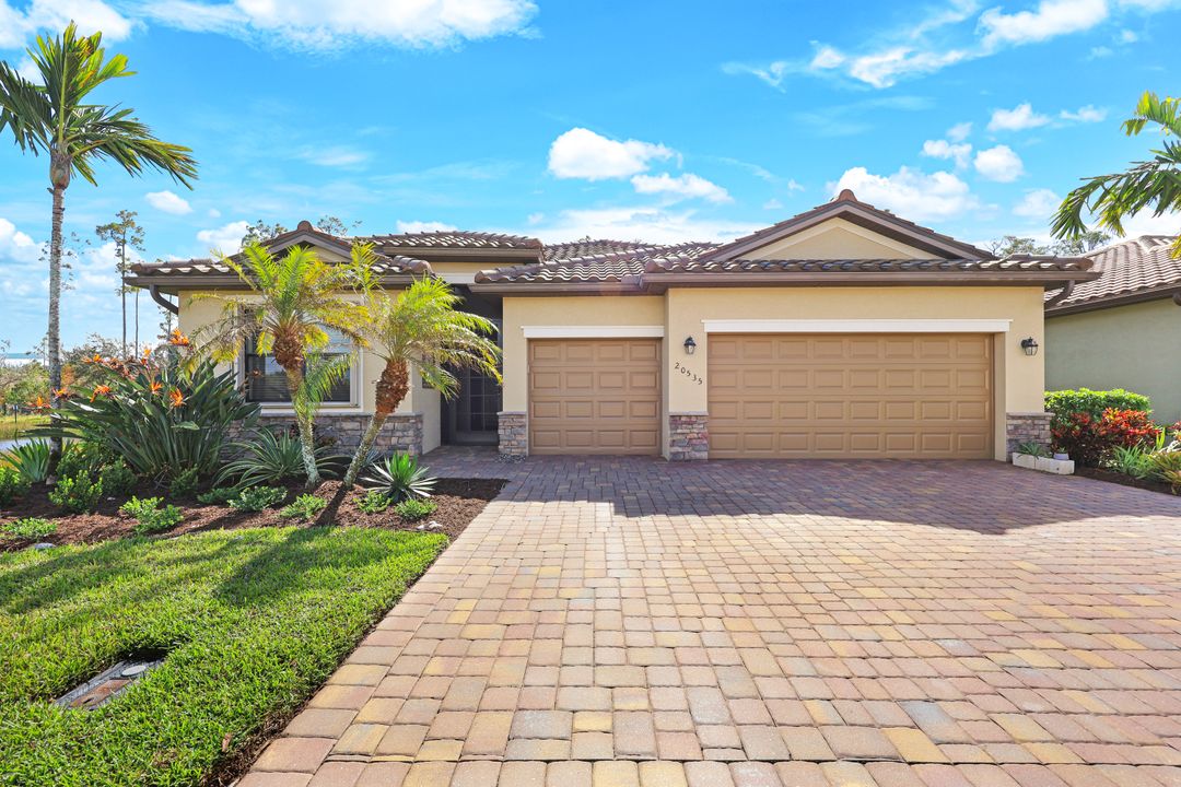 20535 Black Tree Ln, Estero, FL 33928