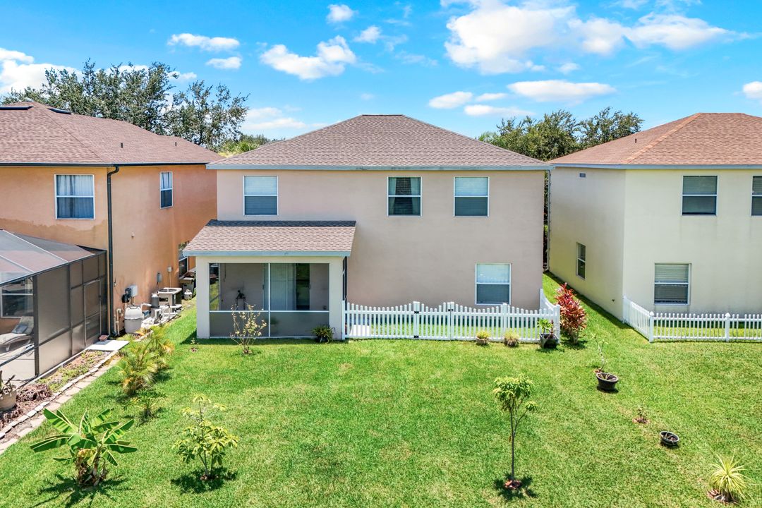 8989 Falcon Pointe Loop, Fort Myers, FL 33912