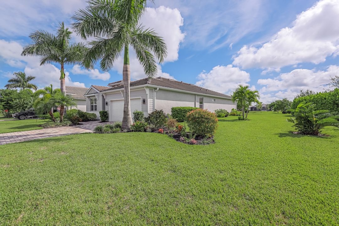 28185 Seasons Tide Ave, Bonita Springs, FL 34135