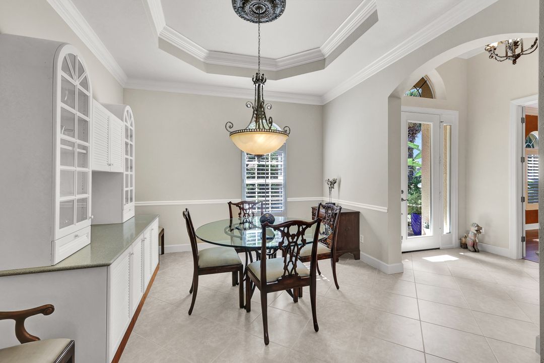 8776 Hideaway Harbor Ct, Naples, FL 34120