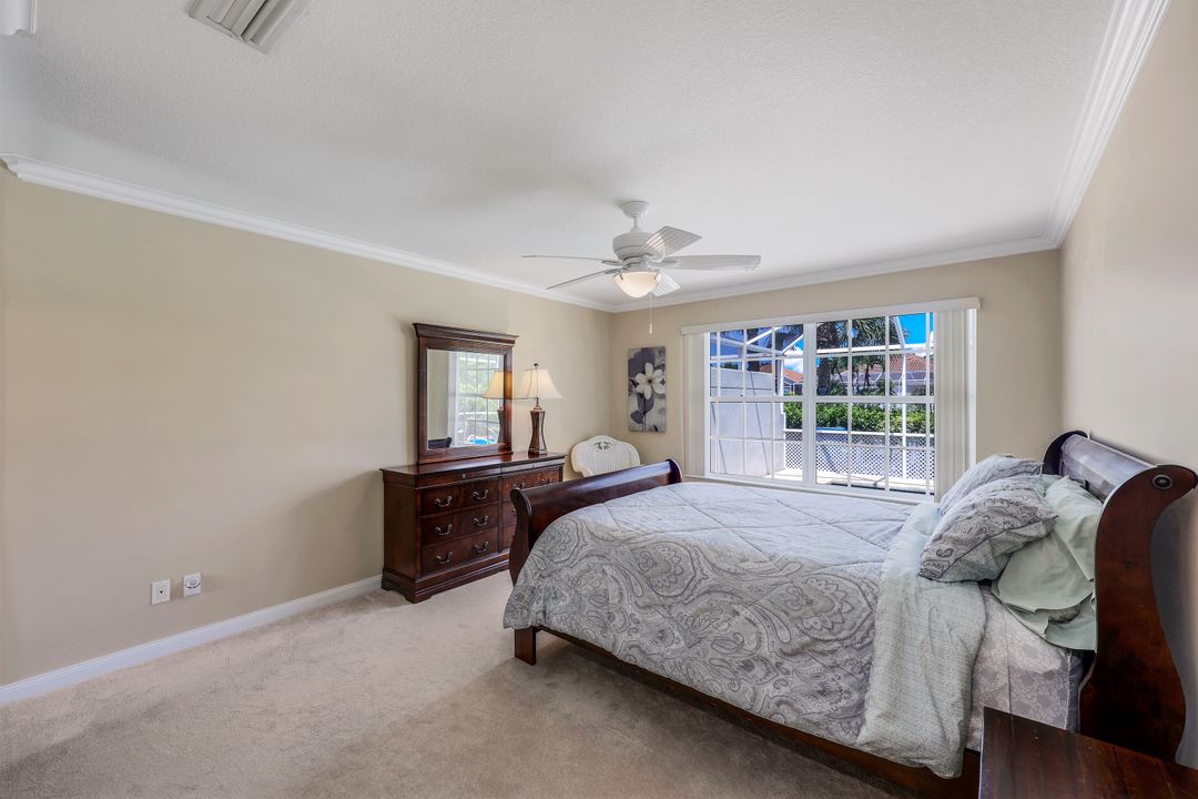 3388 Cayman Ln, Naples, FL 34119