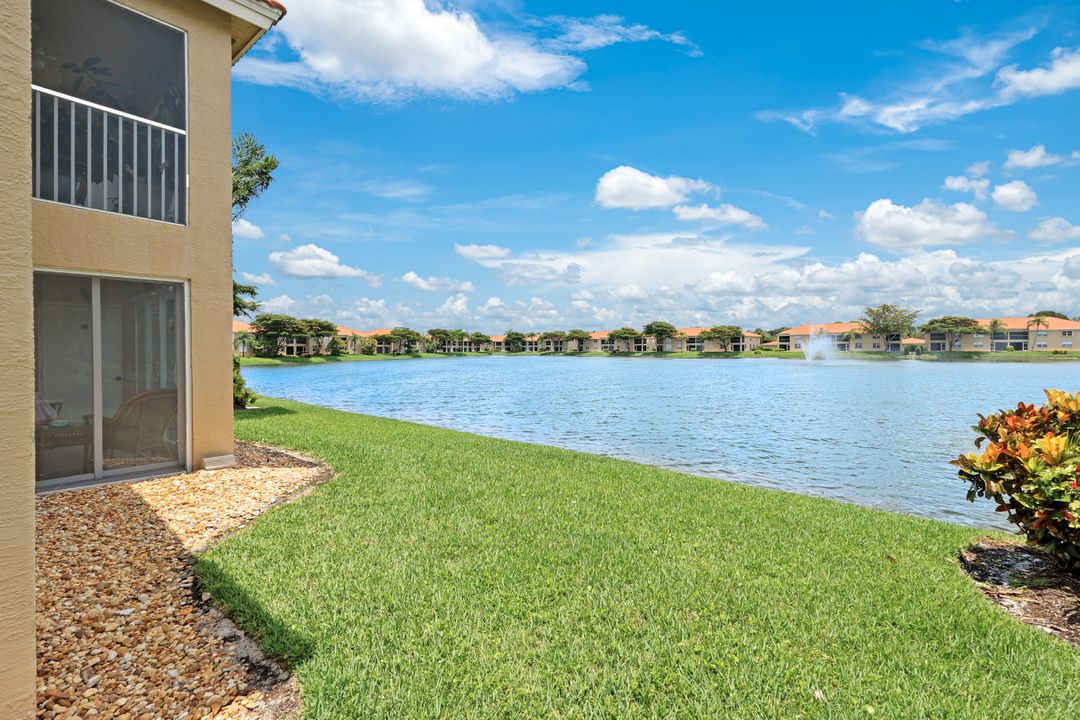 6512 Huntington Lakes Cir #103, Naples, FL 34119