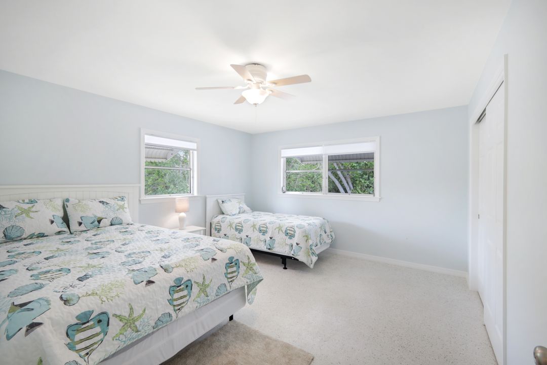 1125 Captains Walk St, Sanibel, FL 33957