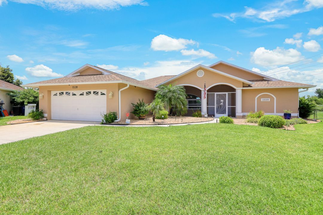 1539 Graduate Ct, Lehigh Acres, FL 33971