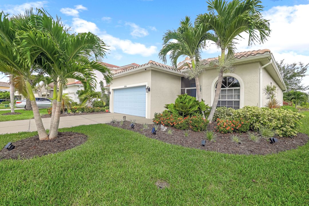 2704 Blue Cypress Lake Ct, Cape Coral, FL 33909