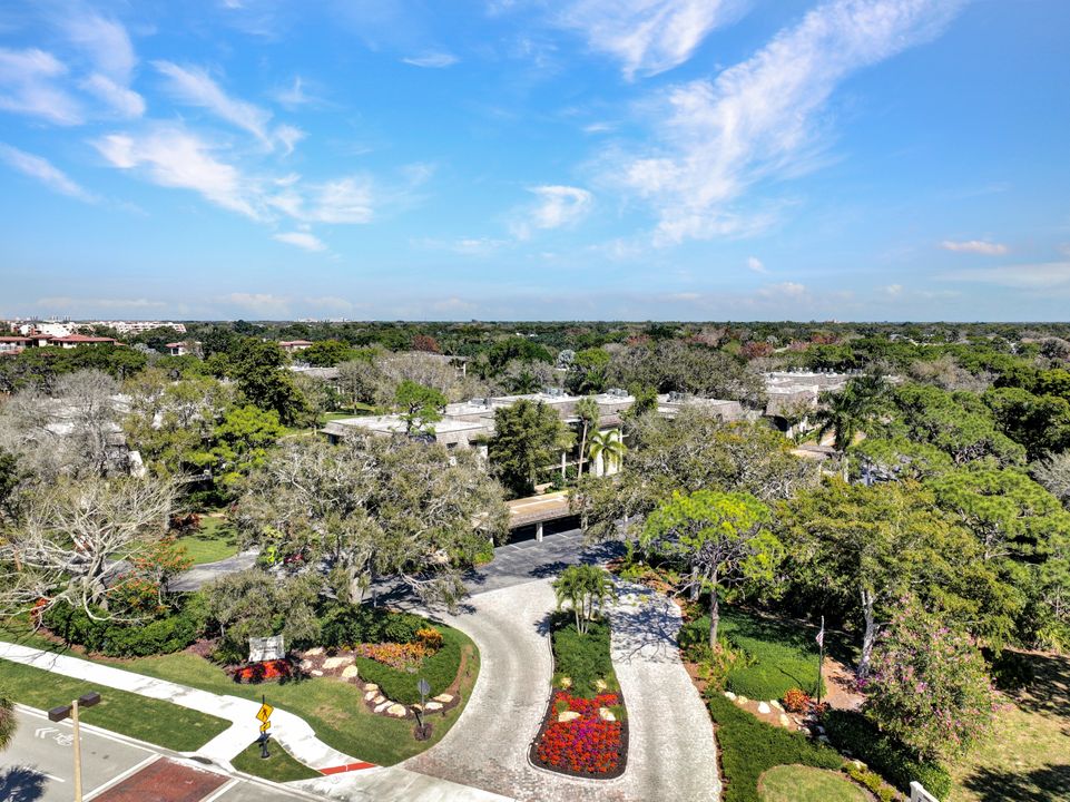 5954 Pelican Bay Blvd #223, Naples, FL 34108