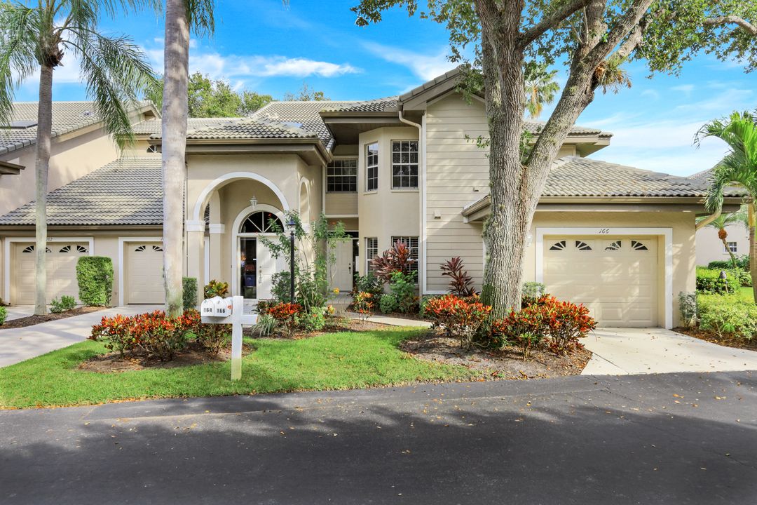 166 Via Perignon, Naples, FL 34119