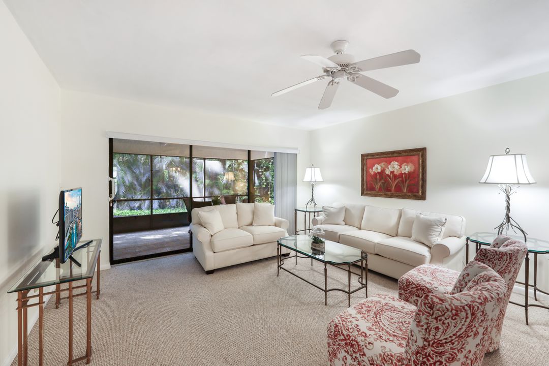 1814 Kings Lake Blvd #102, Naples, FL 34112