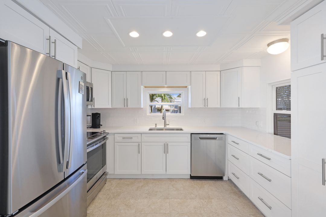 124 Pier D, Naples, FL 34112