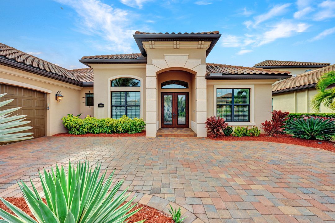 28660 Cavan Ct, Bonita Springs, FL 34135