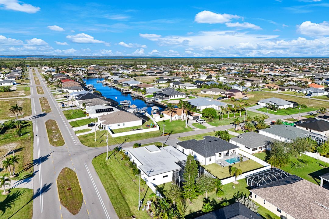 1 NW 36th Ave, Cape Coral, FL 33993