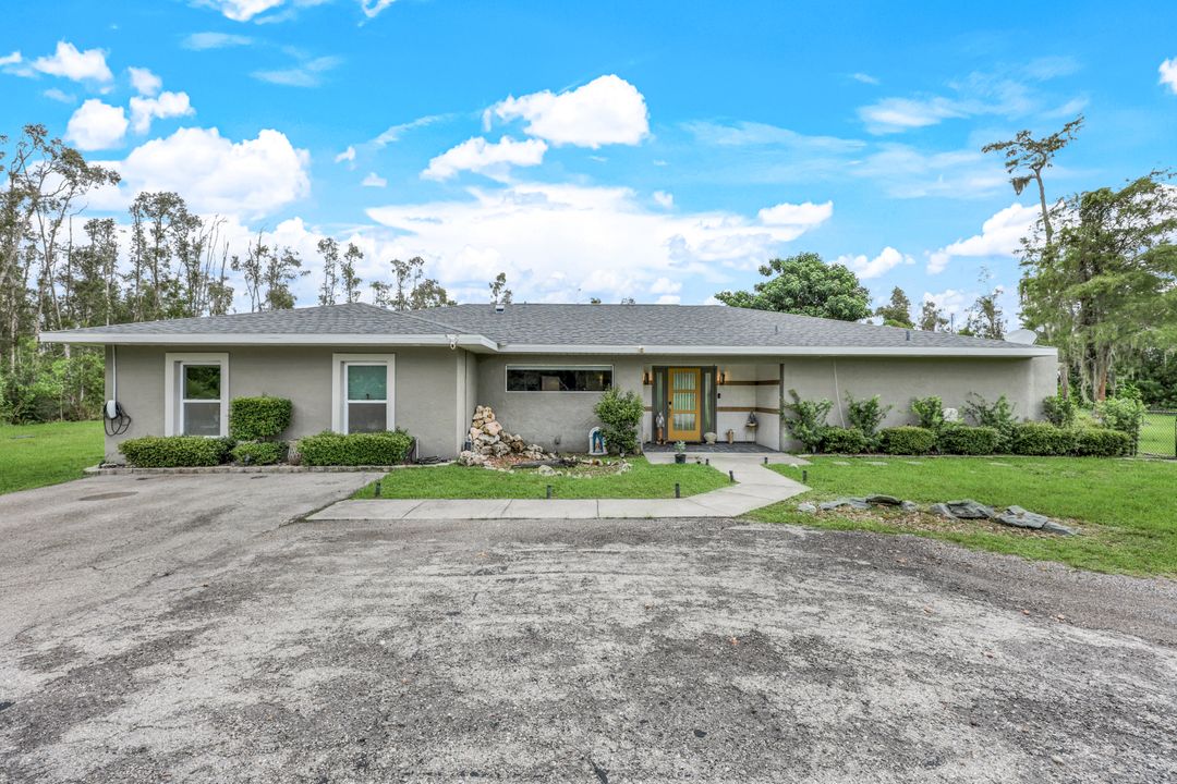 6481 Quail Hollow Ln, Fort Myers, FL 33912