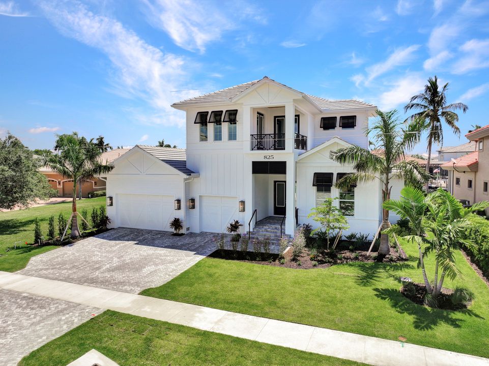 825 Swan Dr, Marco Island, FL 34145