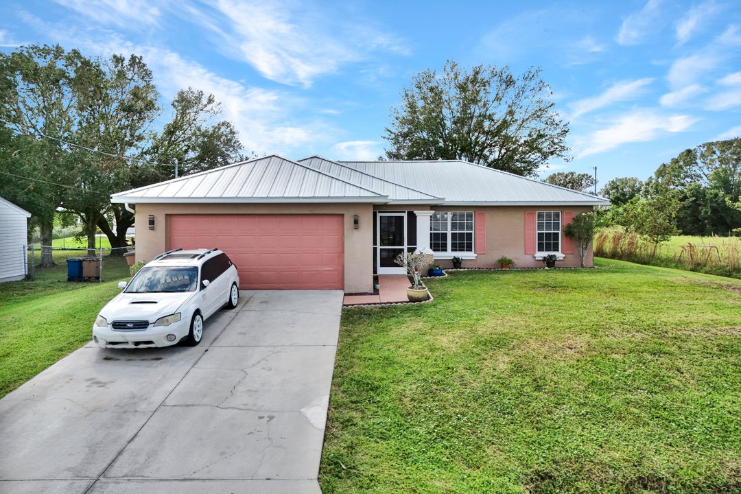 3915 9th St SW, Lehigh Acres, FL 33976