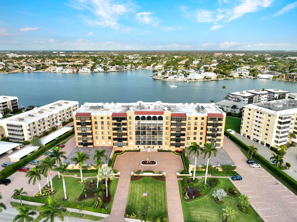 3430 Gulf Shore Blvd N #5F, Naples, FL 34103