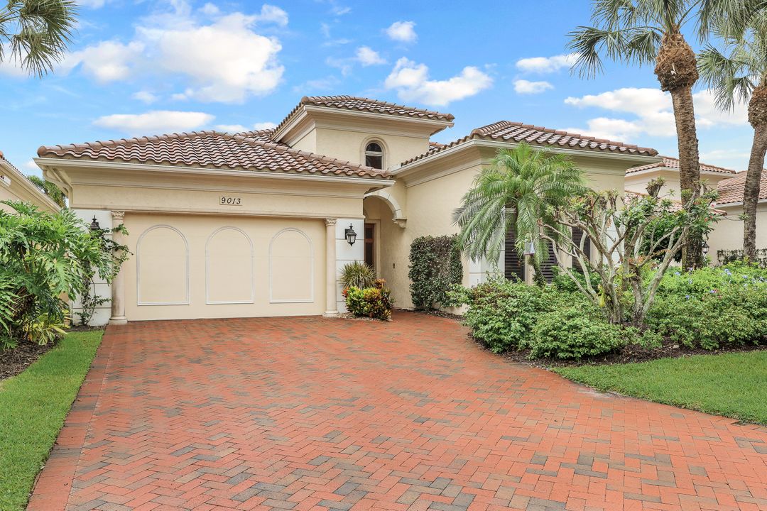 9013 Terranova Dr, Naples, FL 34109