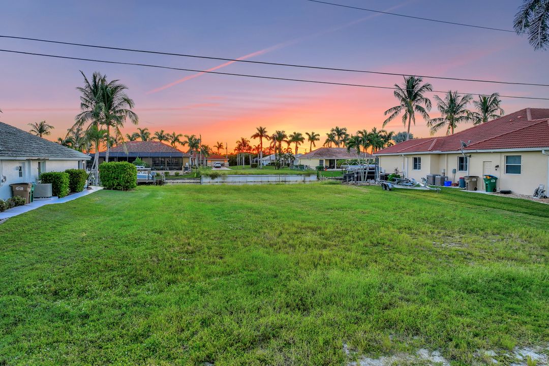 5327 SW 22nd Ave, Cape Coral, FL 33914