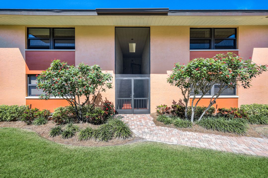 1526 Mainsail Dr #3, Naples, FL 34114