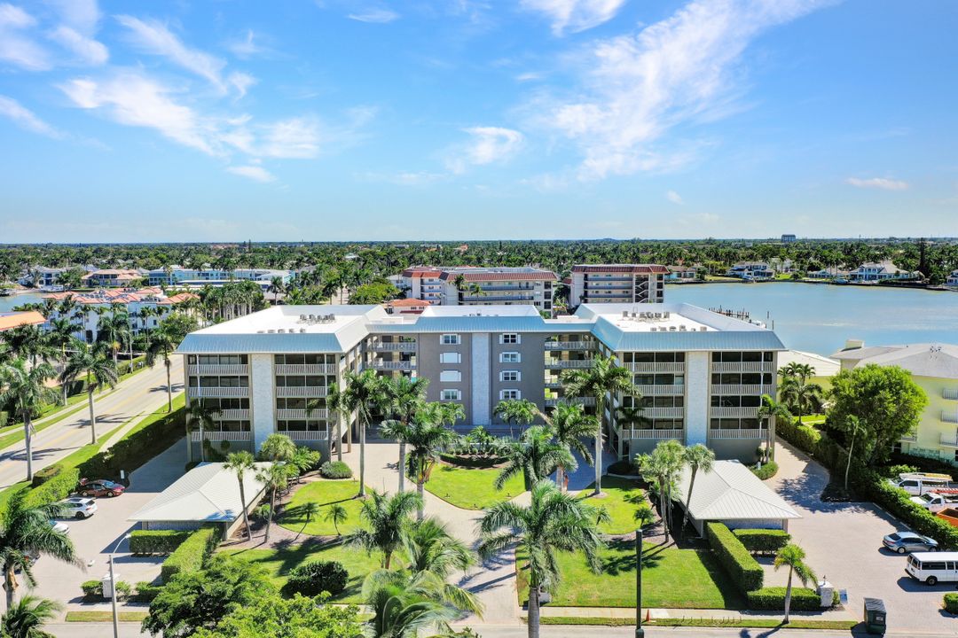 2880 Gulf Shore Blvd N #107, Naples, FL 34103