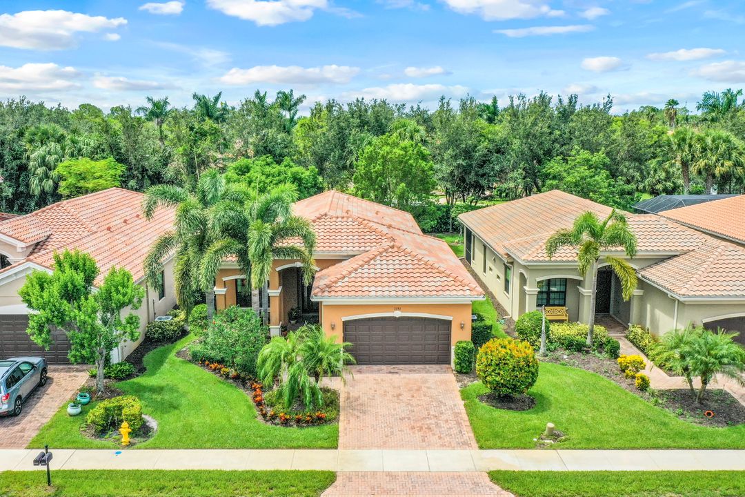 3191 Pacific Dr, Naples, FL 34119