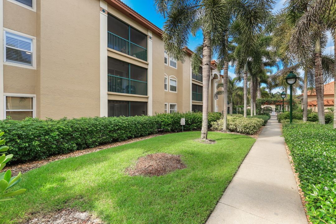 8950 Colonnades Ct E  #826, Bonita Springs, FL 34135