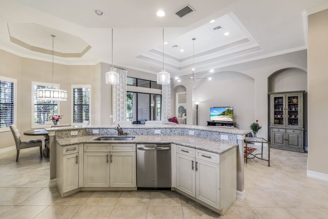 7291 Acorn Way, Naples, FL 34119