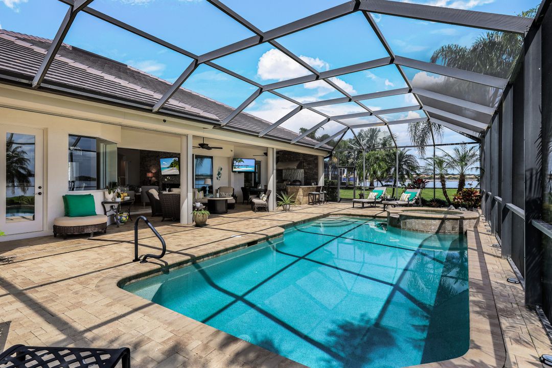 9406 Copper Canyon Ct, Naples, FL 34120