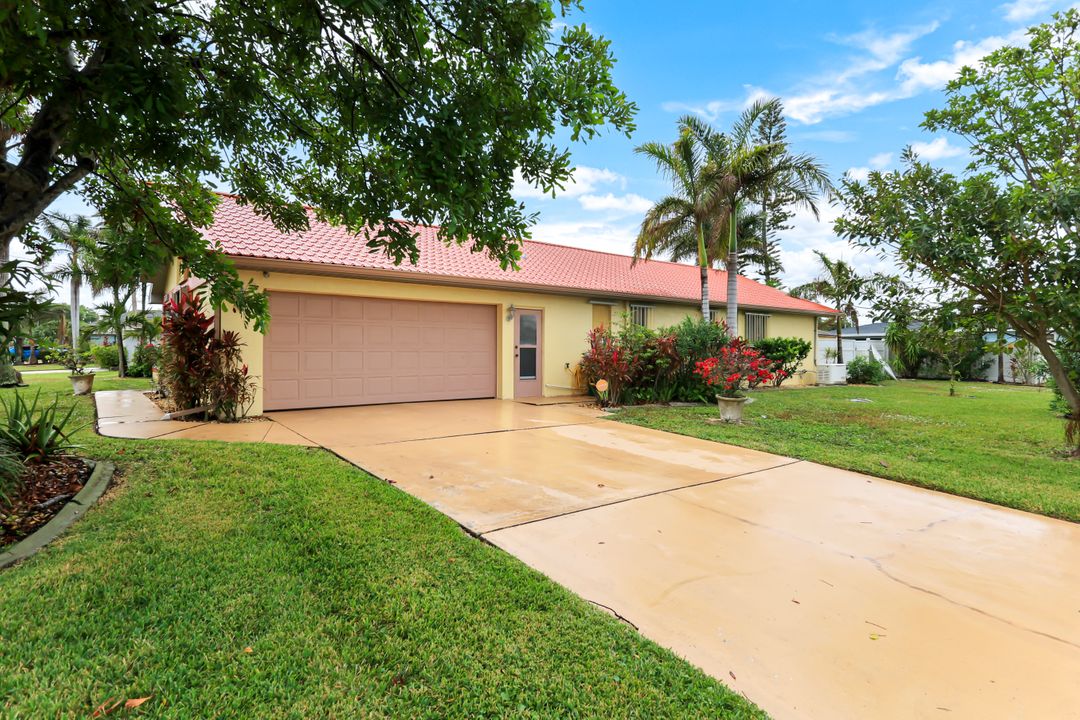 4604 SE 20th Pl, Cape Coral, FL 33904