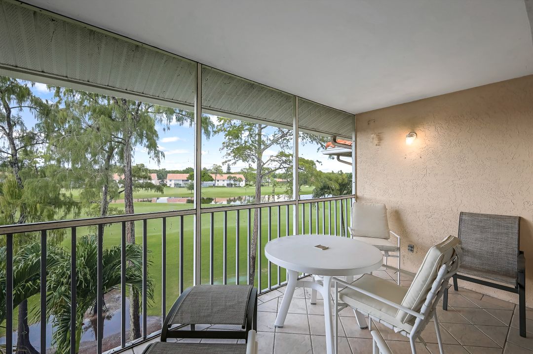 5975 Bloomfield Cir #C302, Naples, FL 34112