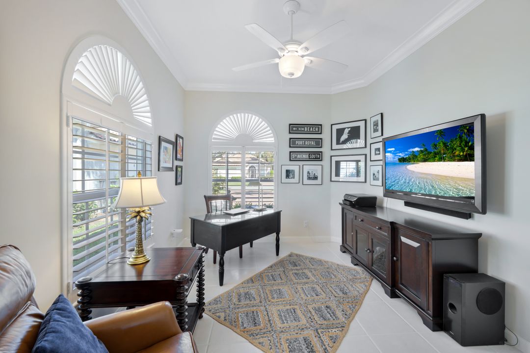 3802 Whidbey Way, Naples, FL 34119