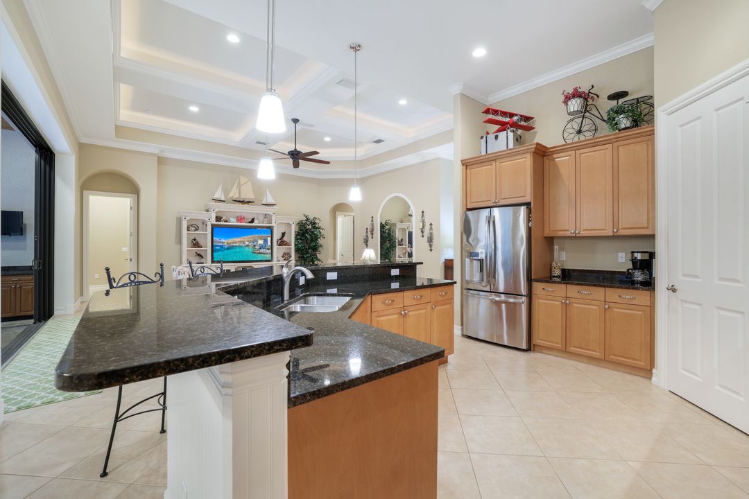 7466 Martinique Terrace, Naples, FL 34113