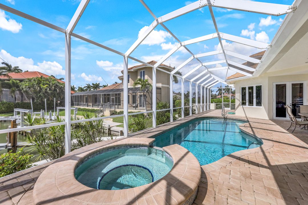 875 Hyacinth Ct, Marco Island, FL 34145