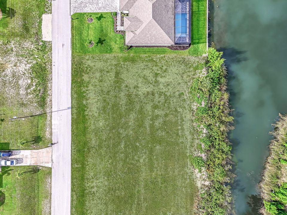 2030 NW 17th Ave, Cape Coral, FL 33993