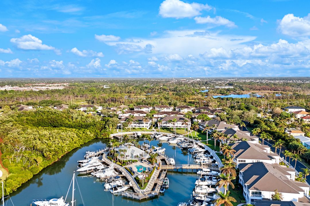 5080 Yacht Harbor Cir #103, Naples, FL 34112