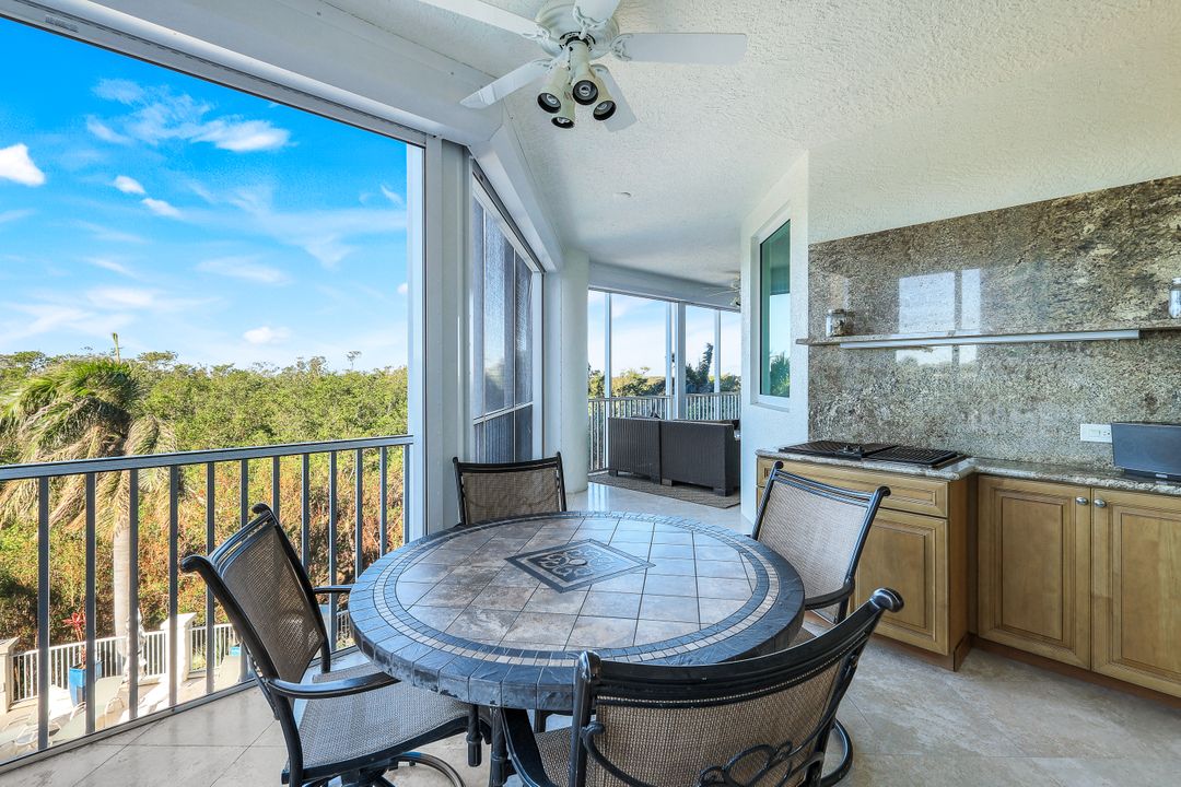 265 Indies Way #403, Naples, FL 34110