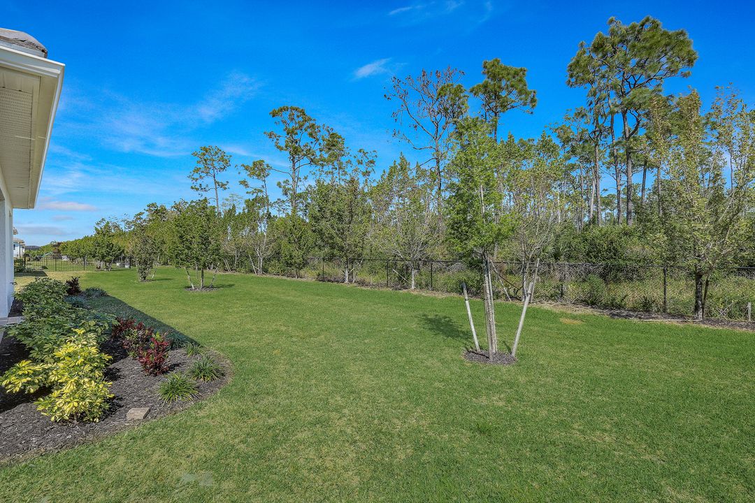 16804 Bay Is Ct, Bonita Springs, FL 34135