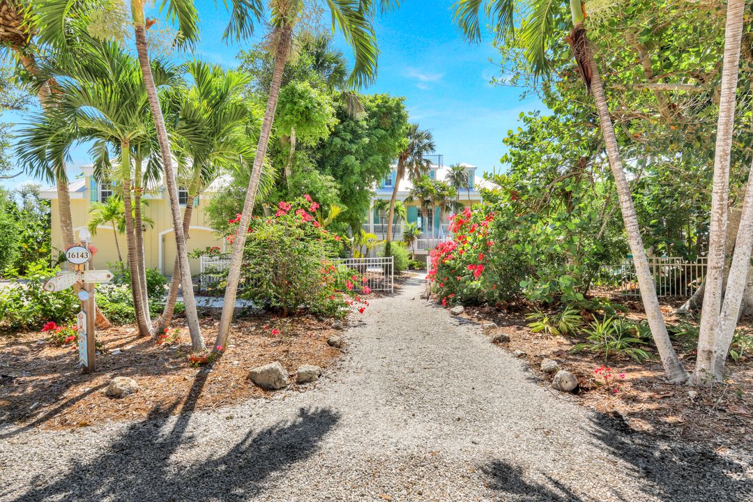 16143 Captiva Dr, Captiva, FL 33924