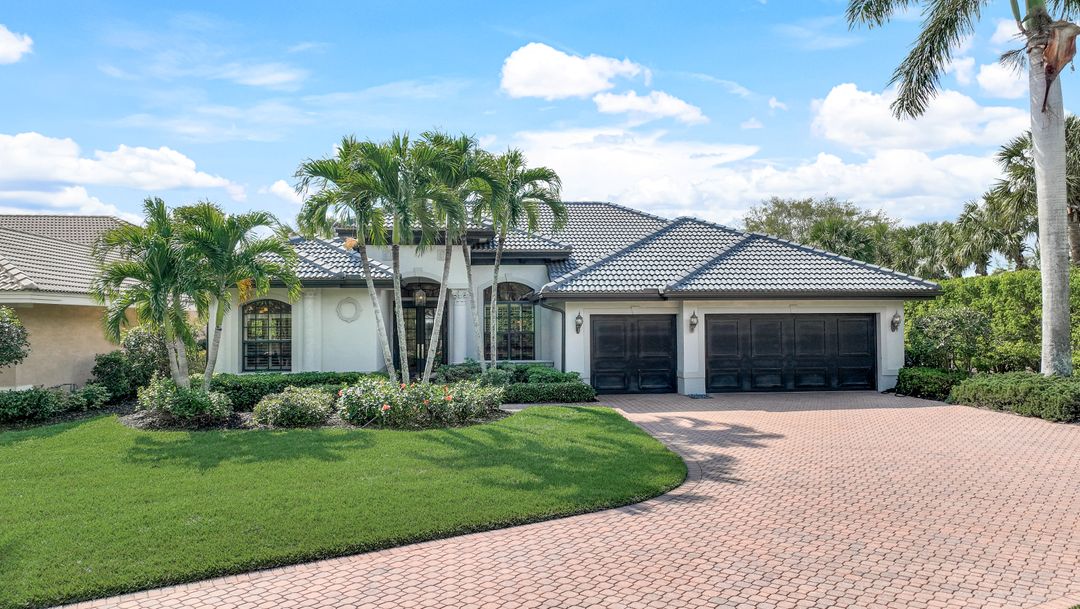 10340 Via Balestri Dr, Miromar Lakes, FL 33913