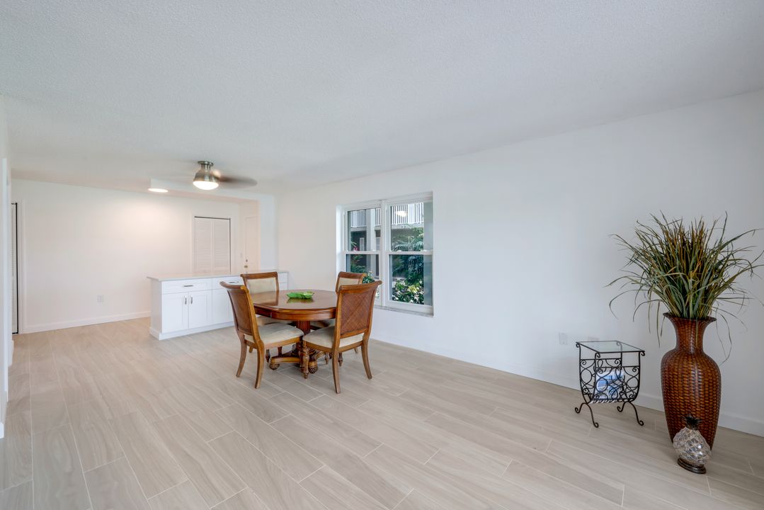 2880 Gulf Shore Blvd N #107, Naples, FL 34103