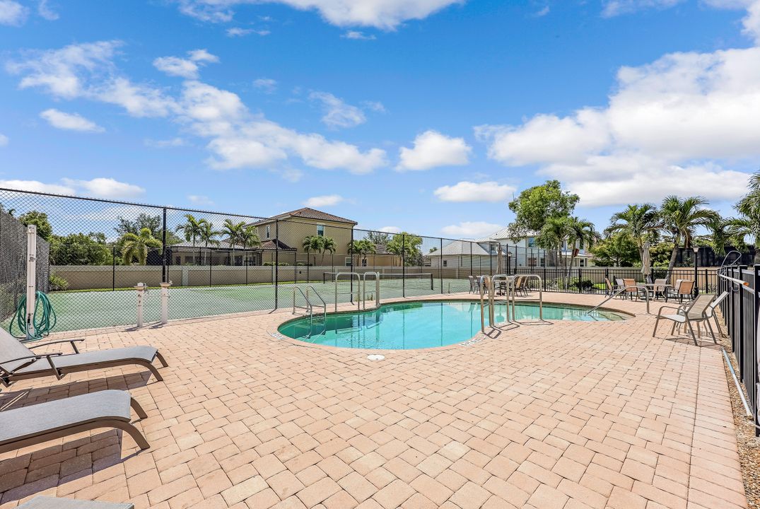 1439 Larkspur Dr, Fort Myers, FL 33901