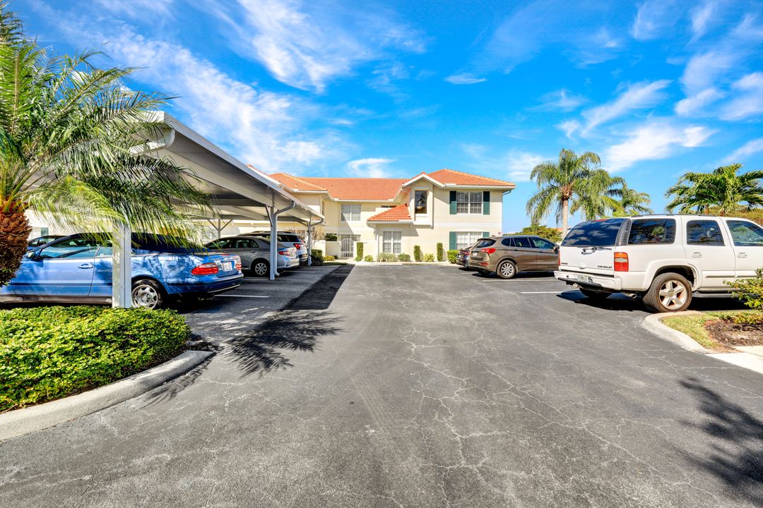 4960 Deerfield Way #204, Naples, FL 34110