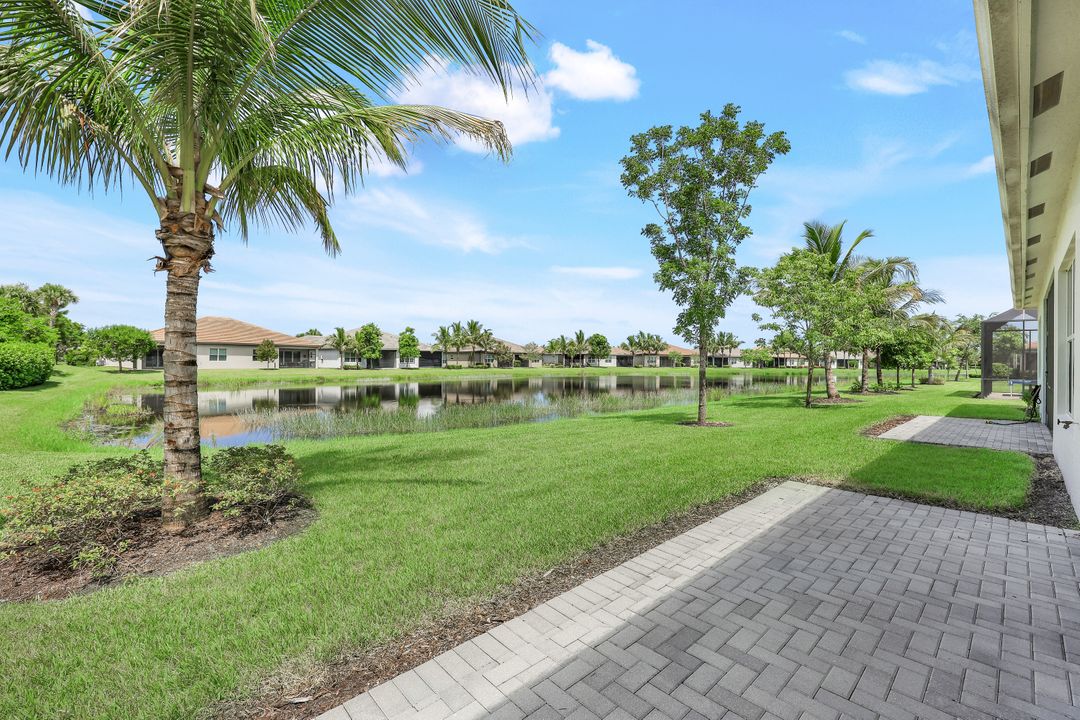 28397 Turin Ct, Bonita Springs, FL 34135