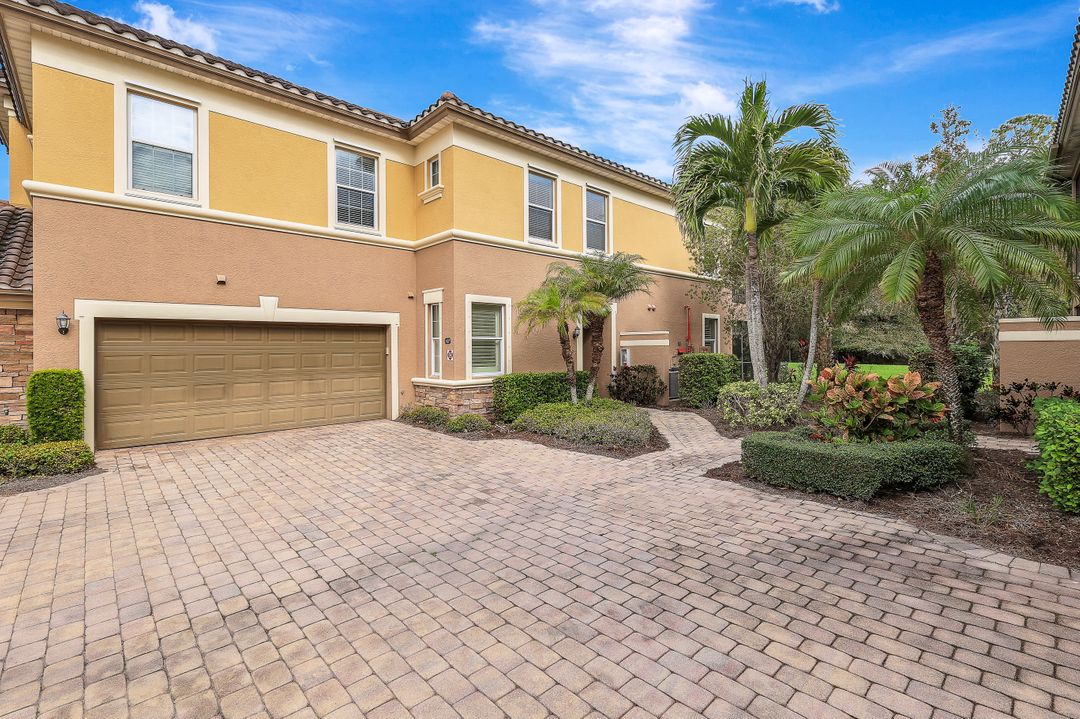 9516 Ironstone Terrace #102, Naples, FL 34120