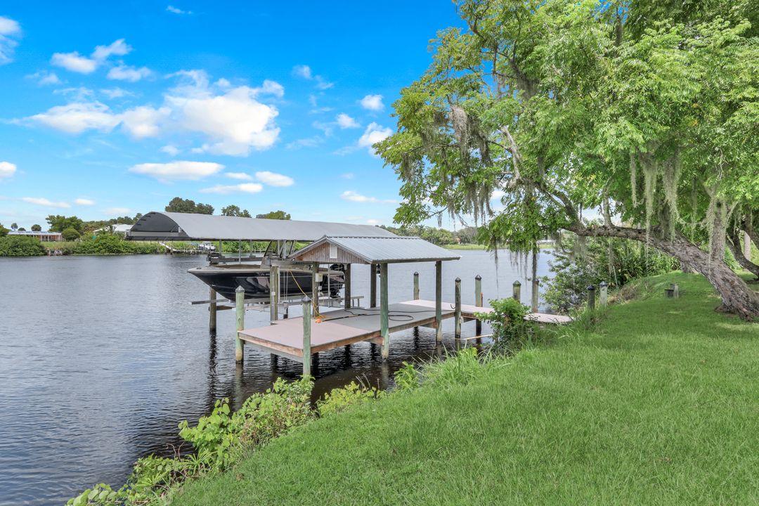 639 Live Oak Ln, LaBelle, FL 33935