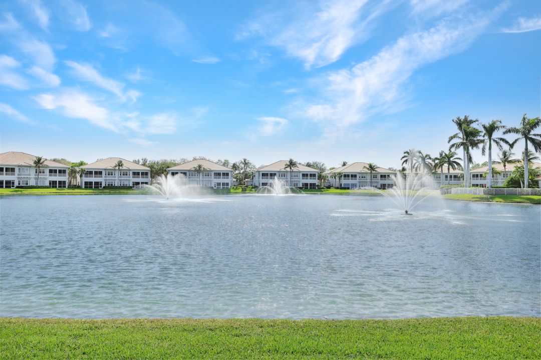 7156 Lemuria Cir #1402, Naples, FL 34109